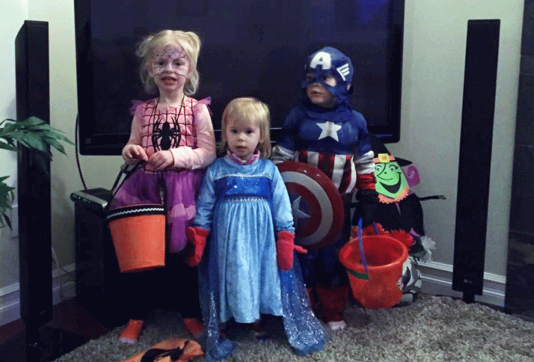 Alexandra's kids in Halloween costumes